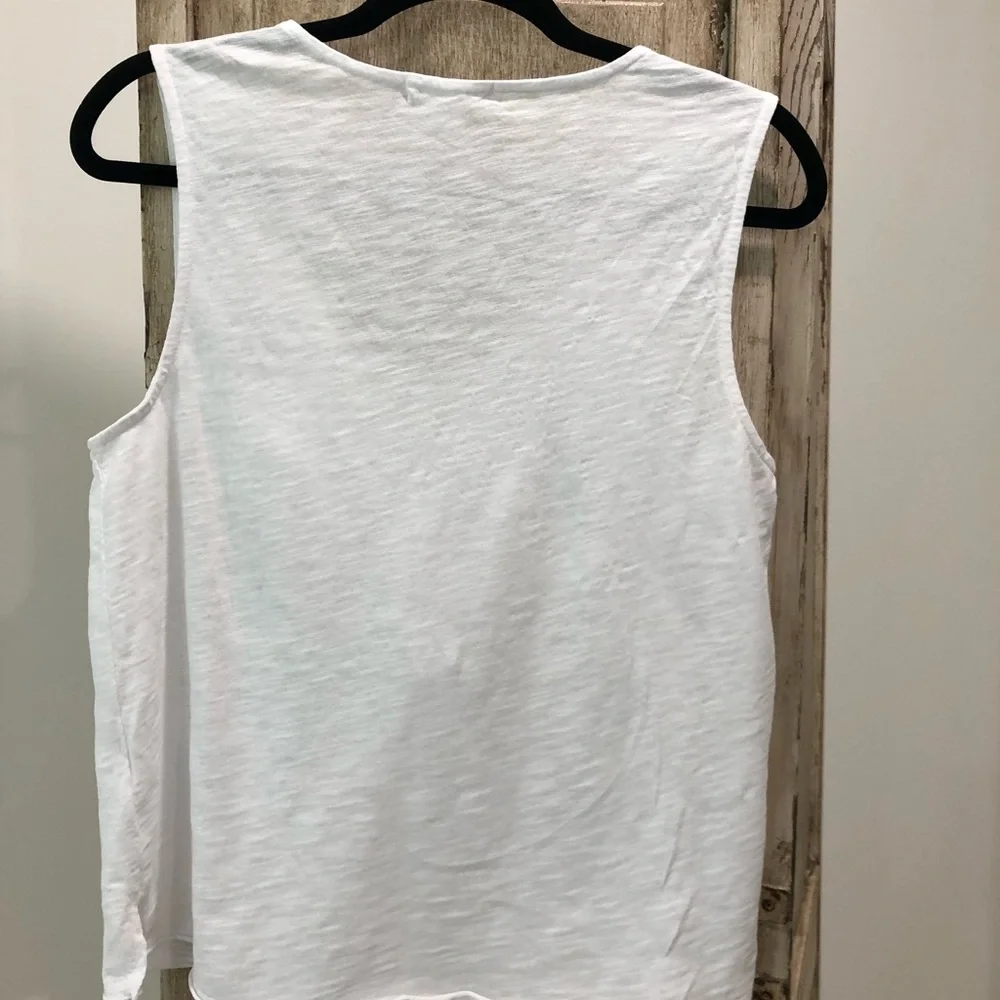 NWOT! Mododoc Sleeveless Top With Front Ruffle - Picture 4 of 4